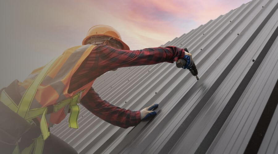 Professional gutter cleaning in Stanford, IL